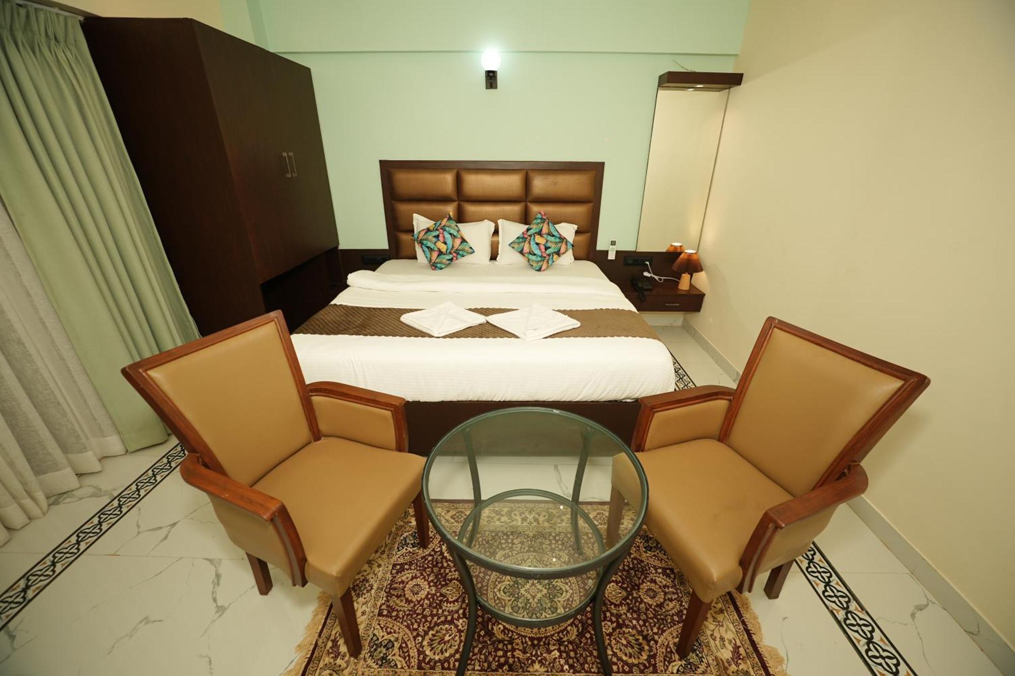 Saikiran Hotel Mapusa Zewnętrze zdjęcie