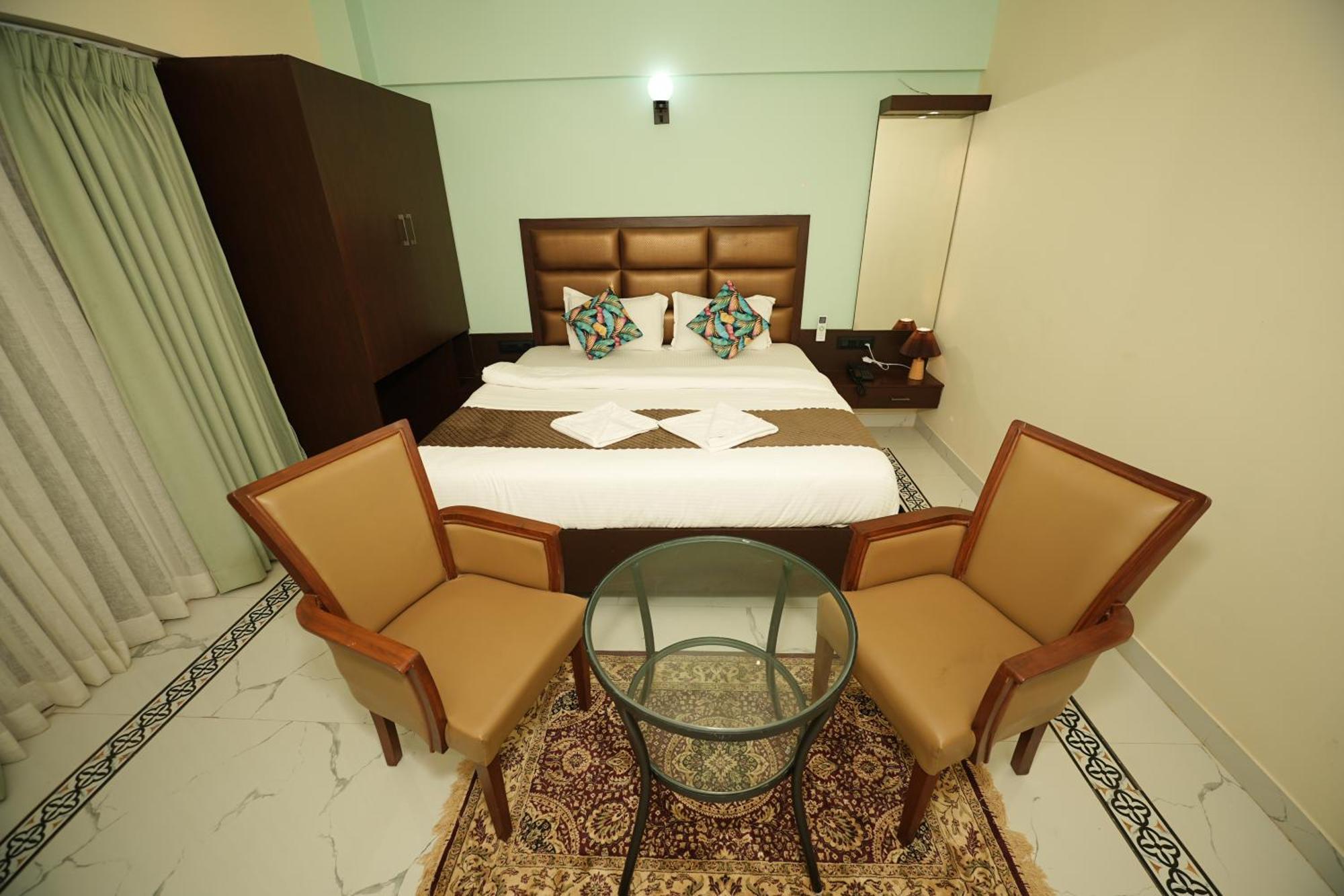 Saikiran Hotel Mapusa Zewnętrze zdjęcie